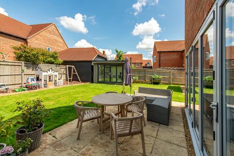 4 bedroom detached house for sale, Fairfield Close, Haddenham, Buckinghamshire, HP17
