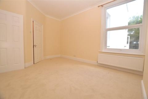 3 bedroom apartment for sale, Mersham Road, Thornton Heath