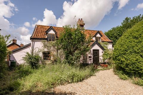 3 bedroom detached house for sale, The Street, Saxlingham Nethergate, Norwich, Norfolk