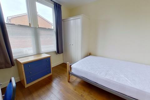 1 bedroom house to rent, Cycle Road, Lenton, Nottingham