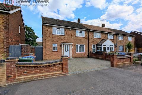 3 bedroom end of terrace house for sale, St Augustine Road, Chadwell St.Mary
