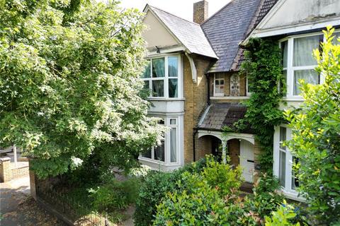 4 bedroom semi-detached house for sale, Eastworth Road, Chertsey, Surrey, KT16