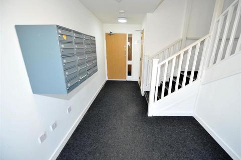 2 bedroom apartment to rent, 4 Forebay Drive, Irlam M44 6RT