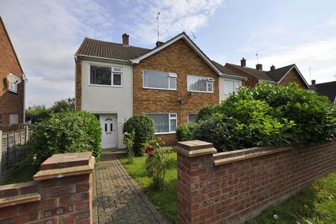 3 bedroom semi-detached house to rent, London Road, Rayleigh