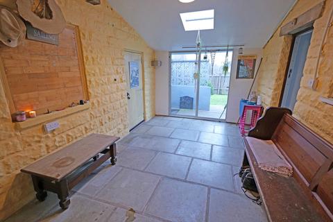 52 Mosley Street, Barnoldswick, BB18 5BS