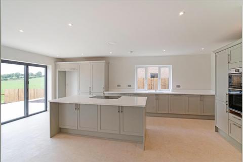 5 bedroom detached house for sale, Crimperland Close, Minsterworth, GL2.