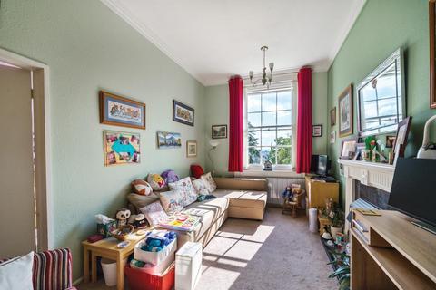 Flat 4, 10 Lansdowne Crescent, Worcester, WR3 8JE