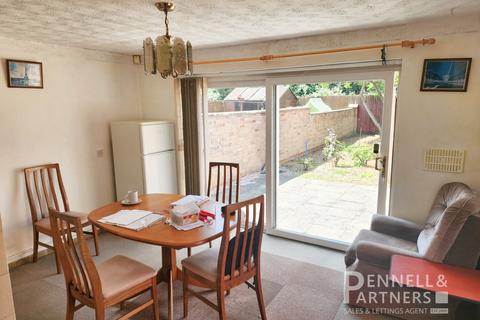 3 bedroom semi-detached house for sale, Woodcote Close, Peterborough PE1