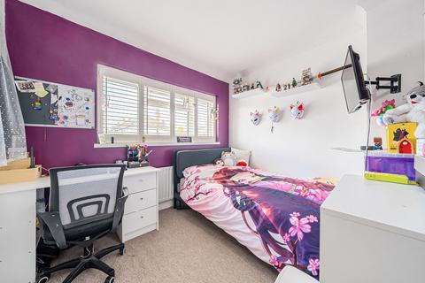 6 Barton Road, Sutton At Hone, Dartford, DA4 9EA