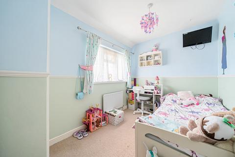 6 Barton Road, Sutton At Hone, Dartford, DA4 9EA