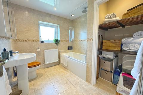 79 Fallbarn Crescent, Rawtenstall, Rossendale, BB4 6BD