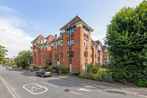 2 bedroom apartment for sale, Chevening Road, Crystal Palace, London, SE19