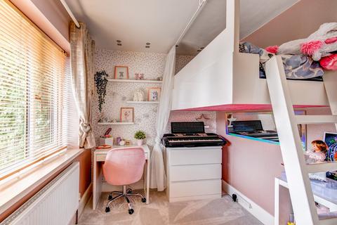 100 Arbury Hall Road, Shirley, Solihull, B90 4PZ