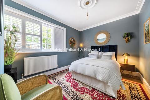 Flat 2, 6 Park Hill, Bromley, BR1 2JH