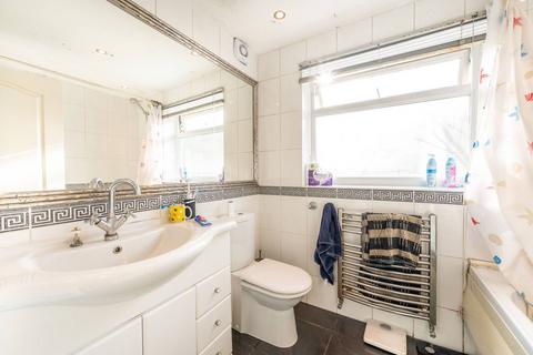 38 Cranbourne Road, London, E15 2DB