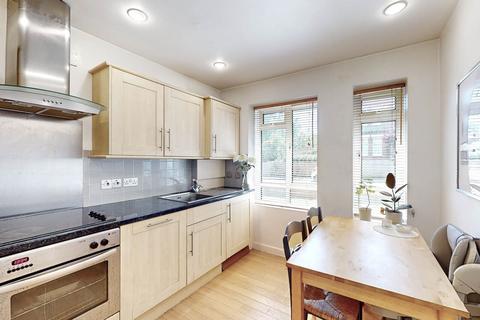 3 bedroom apartment for sale, Thanet Lodge, 10 Mapesbury Road, London, NW2