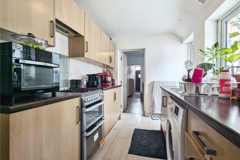 163 Elgar Road, Reading, RG2 0DH
