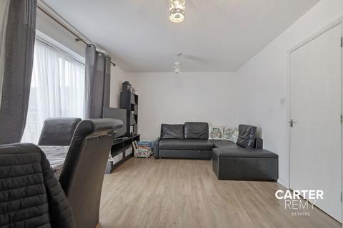 2 bedroom apartment for sale, Coal Court, Grays, RM17