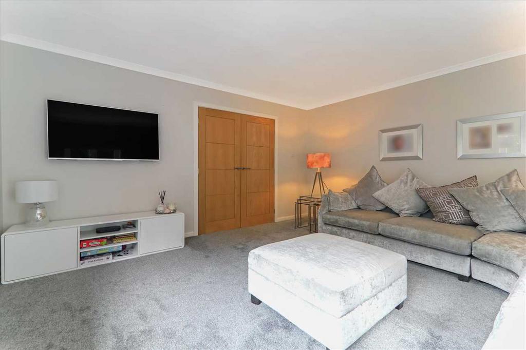 Bedroom Two (2)