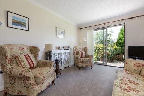 43 Carleton Gate, Giffnock, Glasgow, G46 6NU