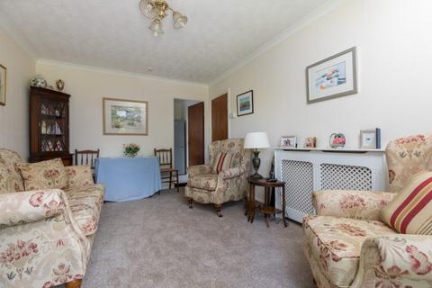 43 Carleton Gate, Giffnock, Glasgow, G46 6NU