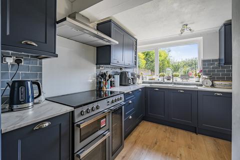 3 bedroom terraced house for sale, Cunningham Avenue, Bishops Waltham, Southampton, Hampshire, SO32