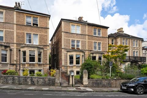 1 bedroom flat to rent, Clifton Park Road, Clifton, BS8