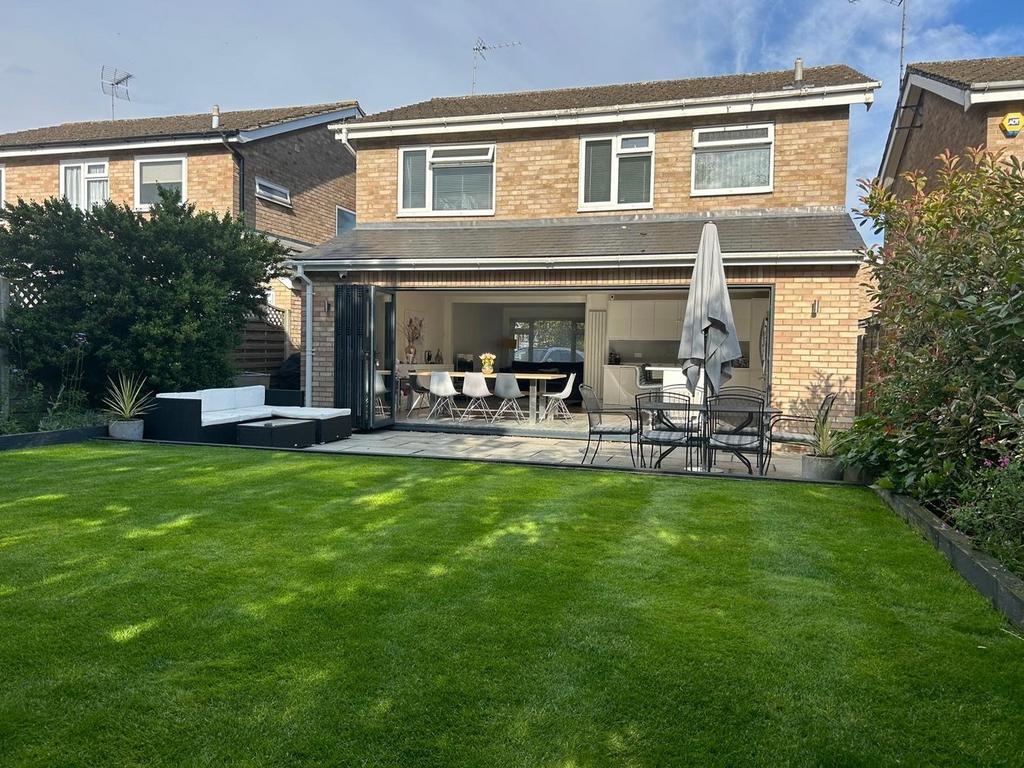 Wychford Drive, Sawbridgeworth, CM21 4 bed detached house for sale £675,000