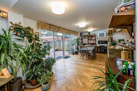 24 Marefield Road, Marlow, SL7 2QE