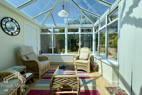 3 bedroom bungalow for sale, Warwick Road, Lytham St. Annes, Lancashire