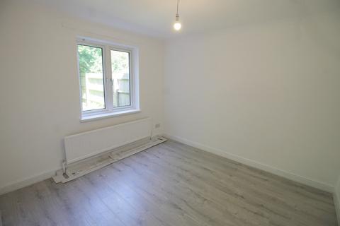 2 bedroom flat to rent, High Wycombe HP13