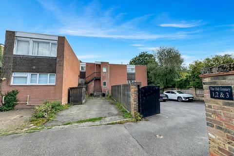 2 bedroom maisonette for sale, Riverside, Edenbridge