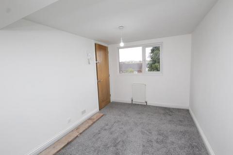 1 bedroom in a house share to rent, Dodisham Walk, Bristol BS16