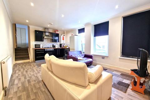 2 bedroom flat for sale, LUTON, LU2