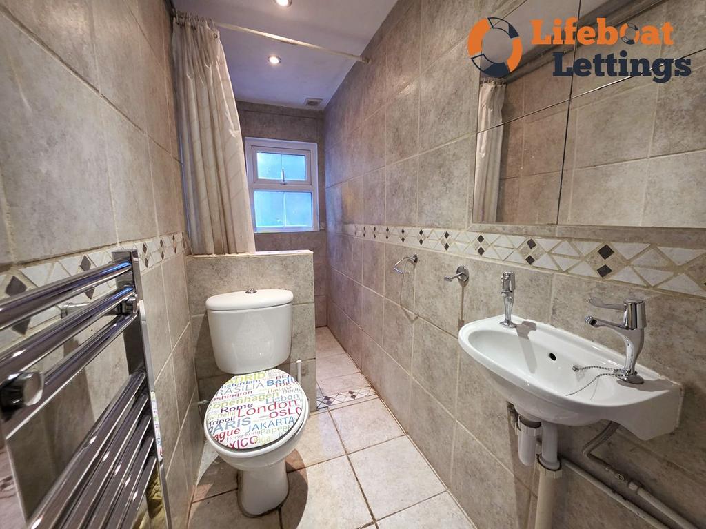 Shared Shower room
