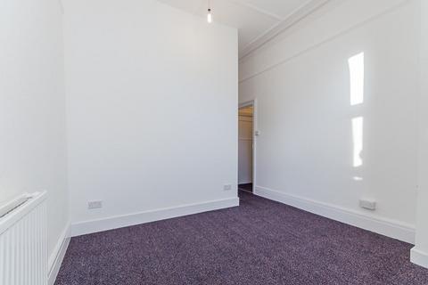 Studio to rent, Telford Avenue, Streatham Hill, SW2