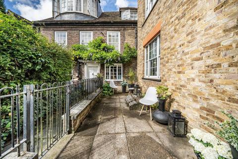 6 Burlington Lane, London, W4 2QE
