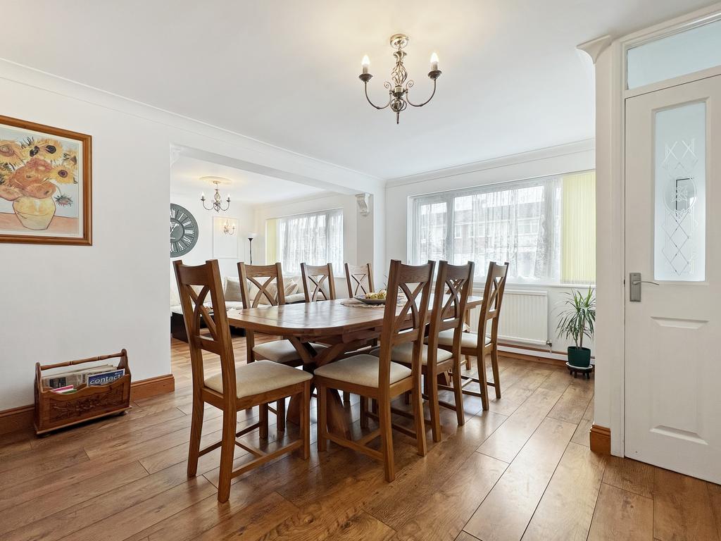 Living Room/Diner