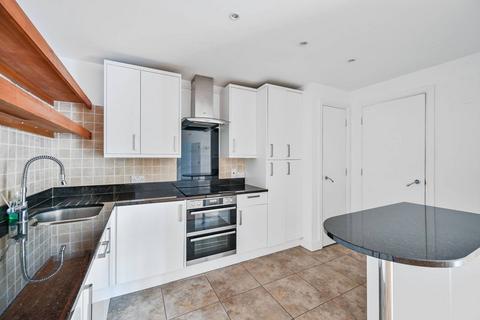 2 bedroom flat to rent, Commercial Road, E1, Aldgate, London, E1