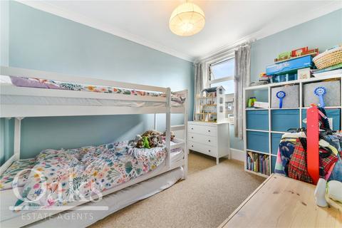 52 Oakley Road, London, SE25 4XQ