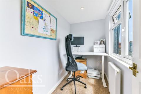 52 Oakley Road, London, SE25 4XQ