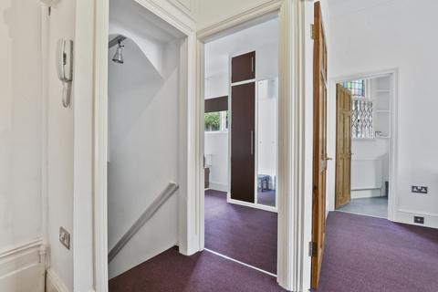 1 bedroom flat to rent, B, Church Crescent, Muswell Hill, N10