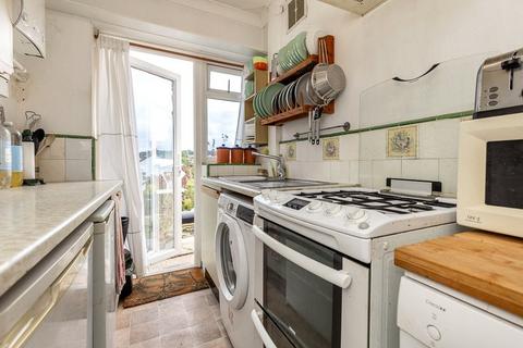 91 Winifred Road, Coulsdon, CR5 3JG