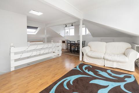 undefined, Highbury Hill, London, N5
