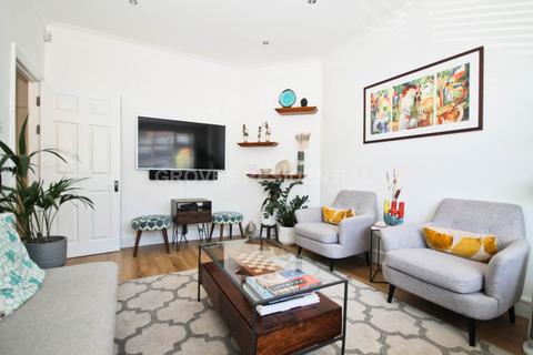 undefined, Franks Avenue, New Malden