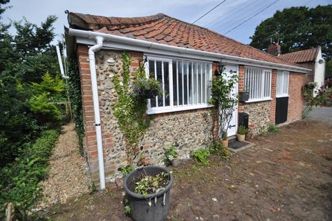 2 bedroom detached bungalow for sale, The Street, Wissett