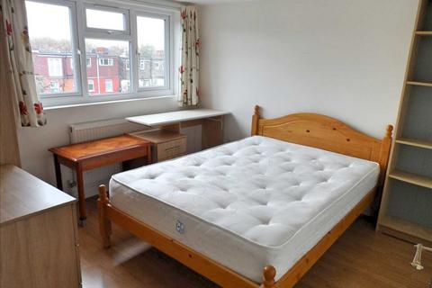 House share to rent, Harrow View Road, Ealing