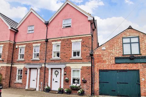 4 bedroom townhouse for sale, Broad Street, Bungay