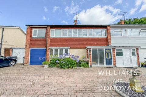 4 bedroom semi-detached house for sale, Hawthorne Gardens, Hockley