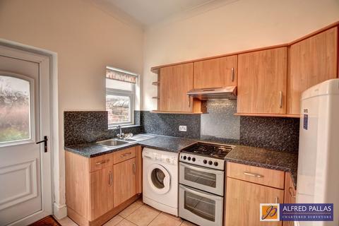 2 bedroom ground floor flat for sale, Bede Street, Roker